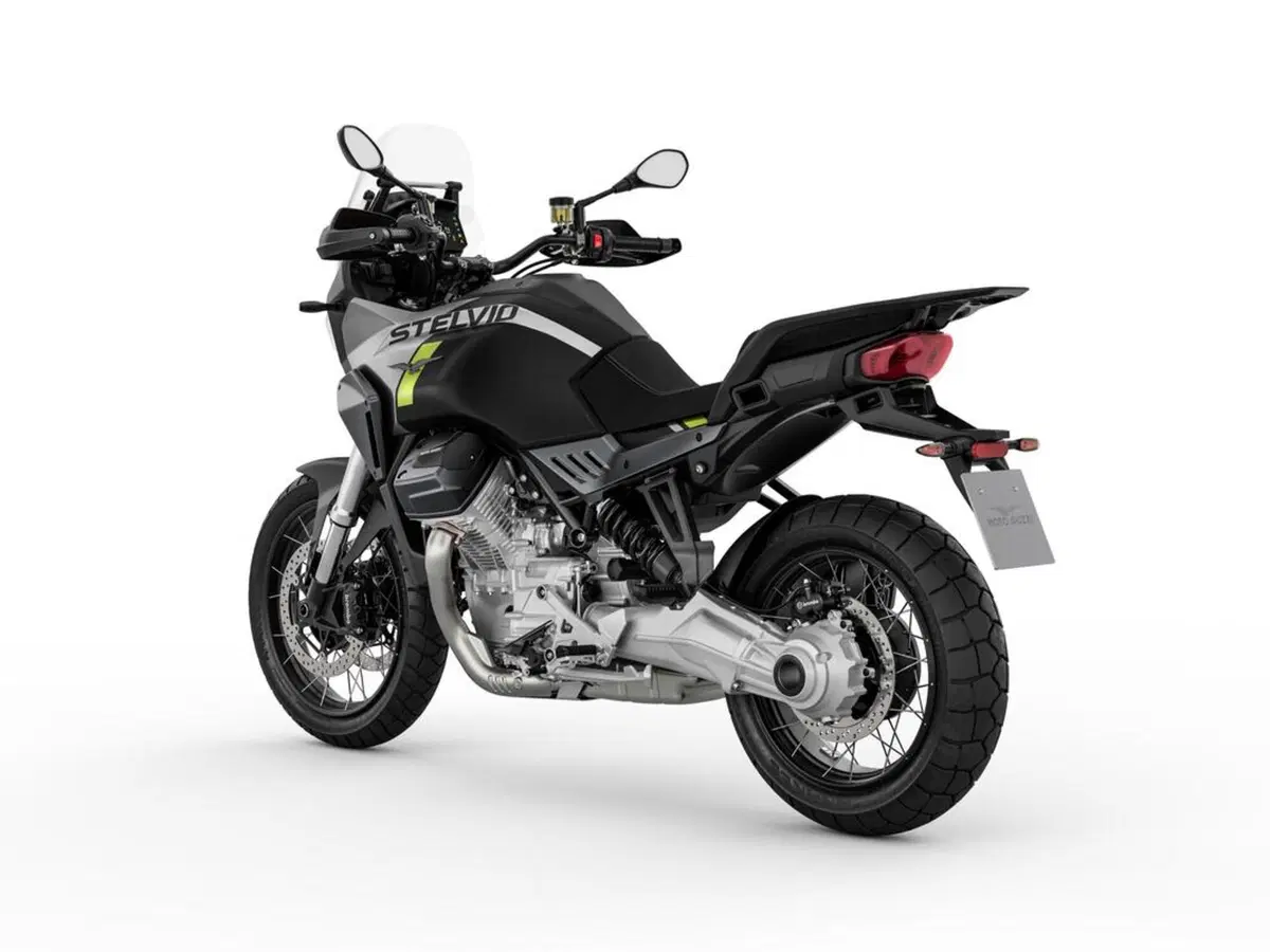 Moto Guzzi Stelvio (2024 - 26) (5)