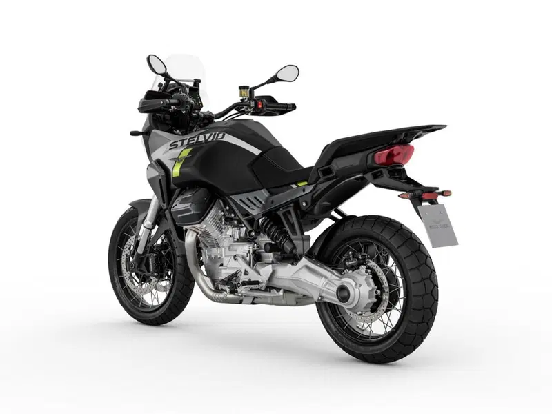 Moto Guzzi Stelvio (2024 - 26) (5)
