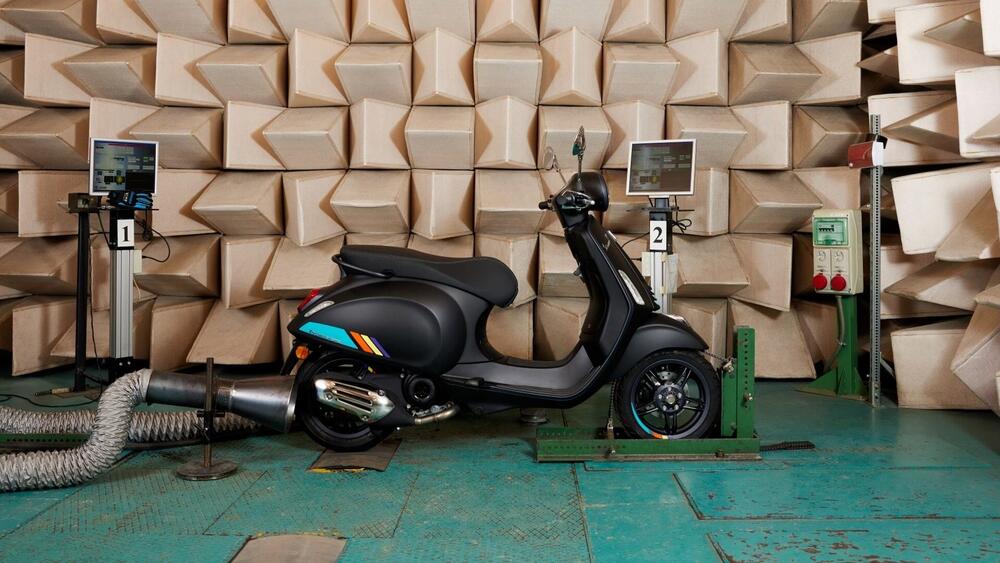 Vespa Primavera 50 RED (2023 - 25)