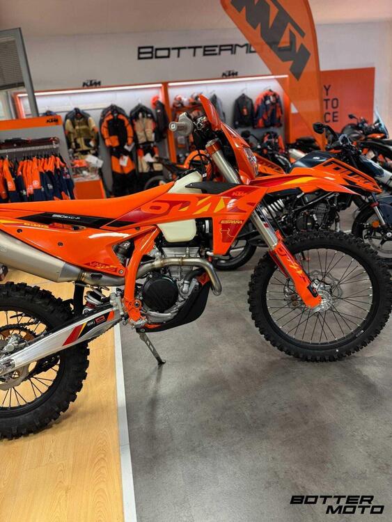 KTM 250 EXC-F Six Days (2025) (2)