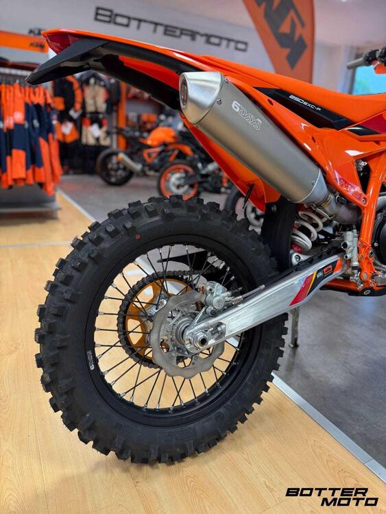 KTM 250 EXC-F Six Days (2025) (5)