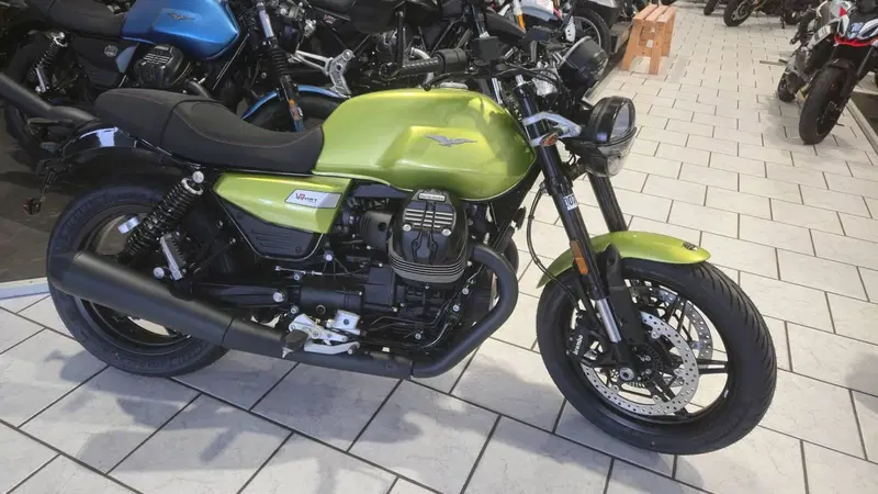 Moto Guzzi V7 Sport (2025 - 26) (2)