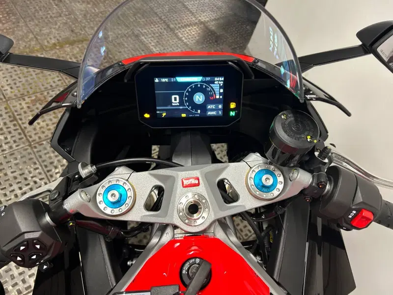 Aprilia Tuono 660 Factory (2025 - 26) (3)
