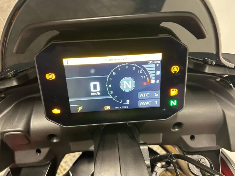 Aprilia Tuono 660 Factory (2025 - 26) (14)