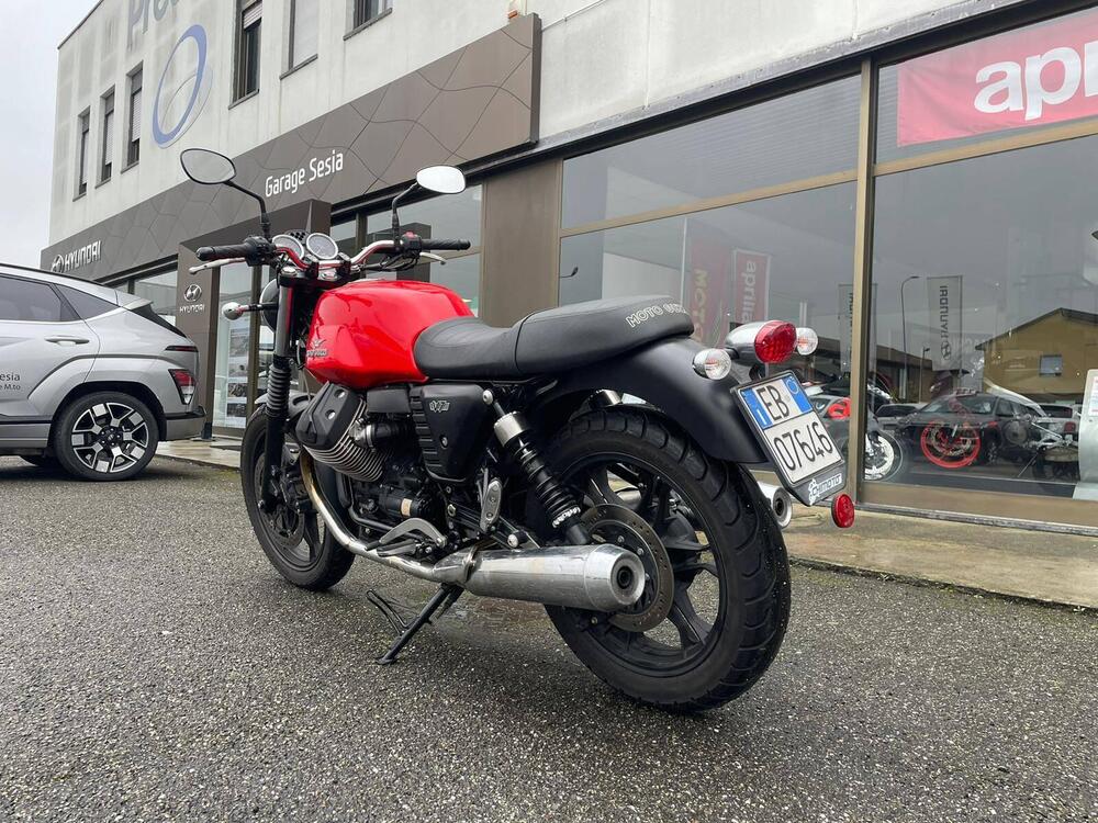 Moto Guzzi V7 Stone (2012 - 15) (5)