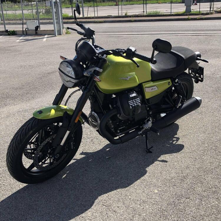 Moto Guzzi V7 Sport (2025) (3)