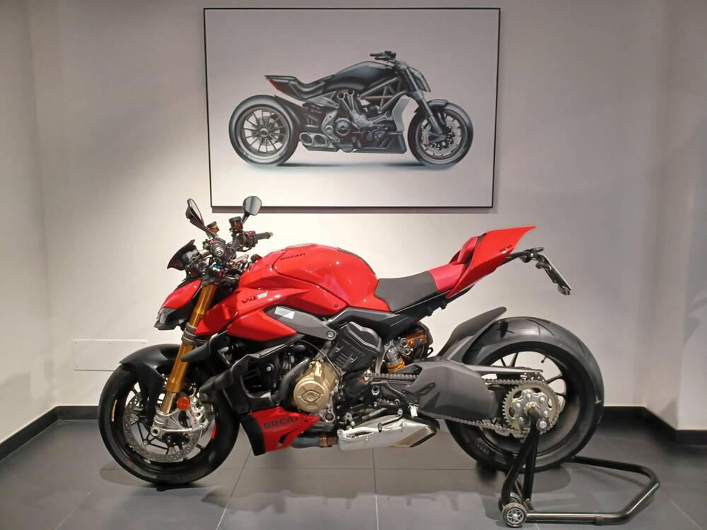 Ducati Streetfighter V4 S (2023 - 24) (2)