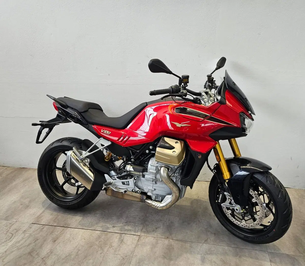 Moto Guzzi V100 Mandello Wind Tunnel (2025 - 26)
