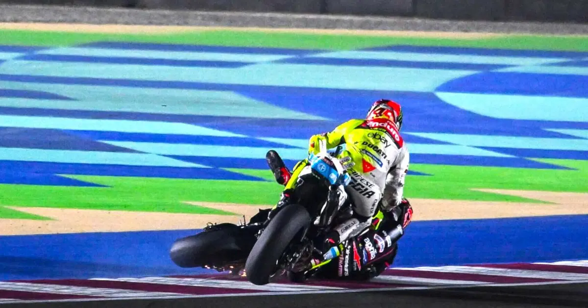 MotoGP 2025. GP del Qatar. Il dottor Charte sulle condizioni di Jorge Martin: "Rester&agrave; in ospedale 8-10 giorni, ha una grave lesione d'organo, il polmone deve riespandersi"