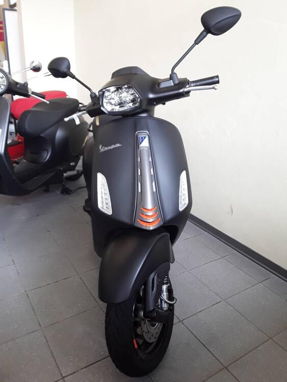 Vespa Sprint 125 Sport (2023 - 25) (2)