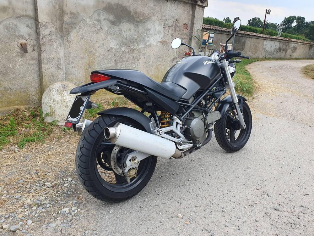Ducati Monster 600 dark (4)