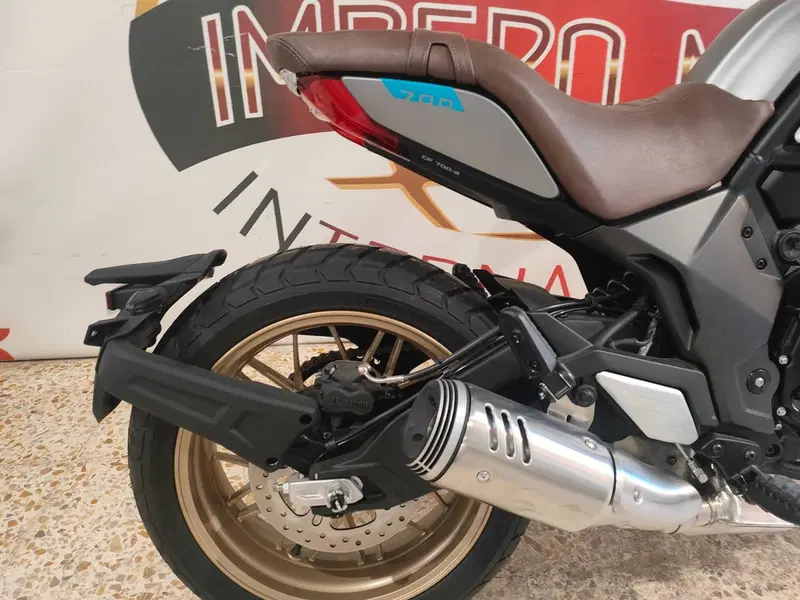 CFMOTO 700CL-X Heritage (2021 - 26) (6)