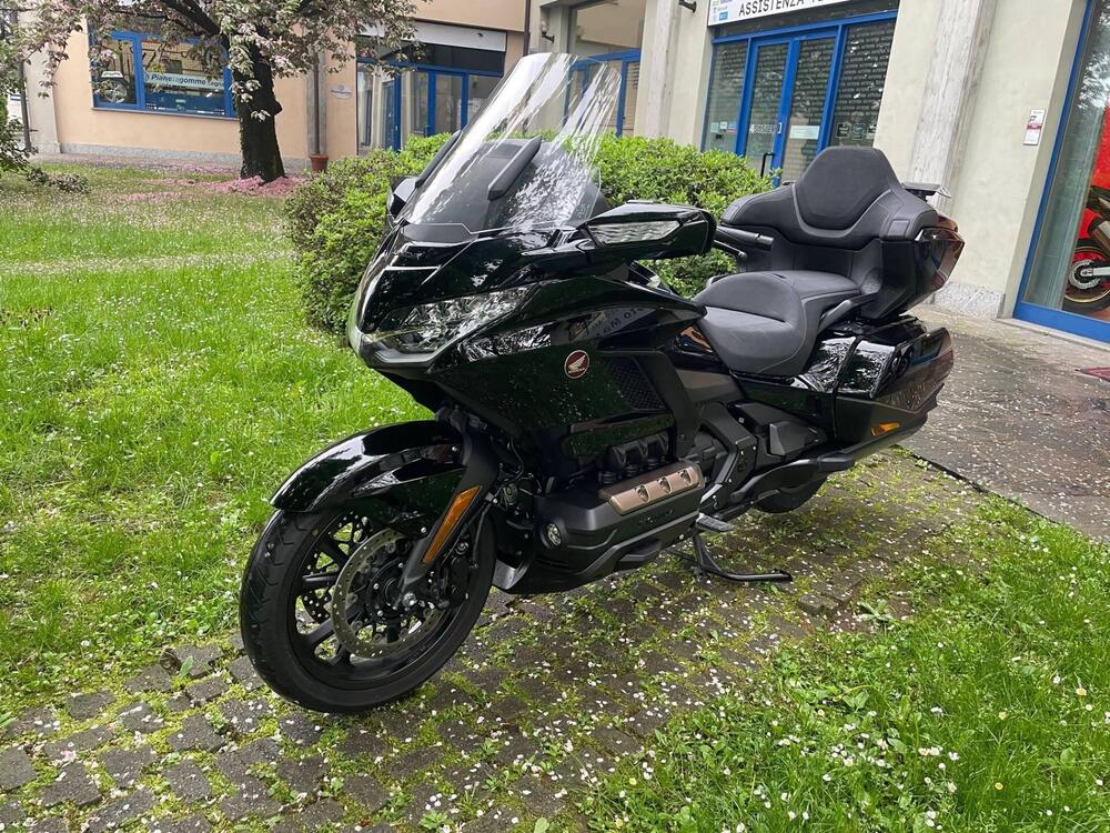 Honda GL 1800 Gold Wing Tour (2021 - 23) (2)