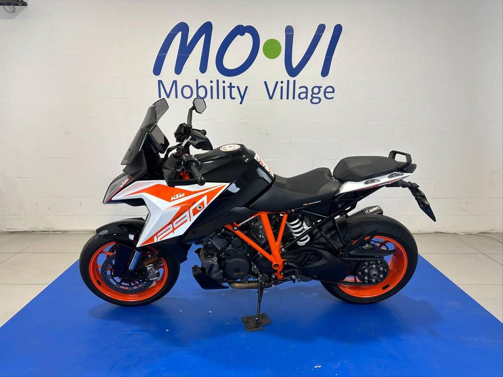 KTM 1290 Super Duke GT (2019 - 20) (5)