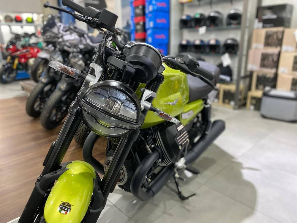 Moto Guzzi V7 Sport (2025) (3)