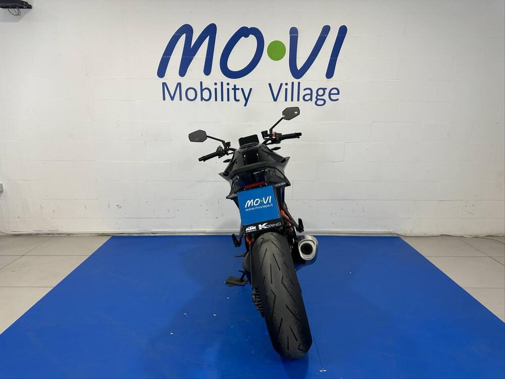 KTM 1290 Super Duke R (2020) (3)