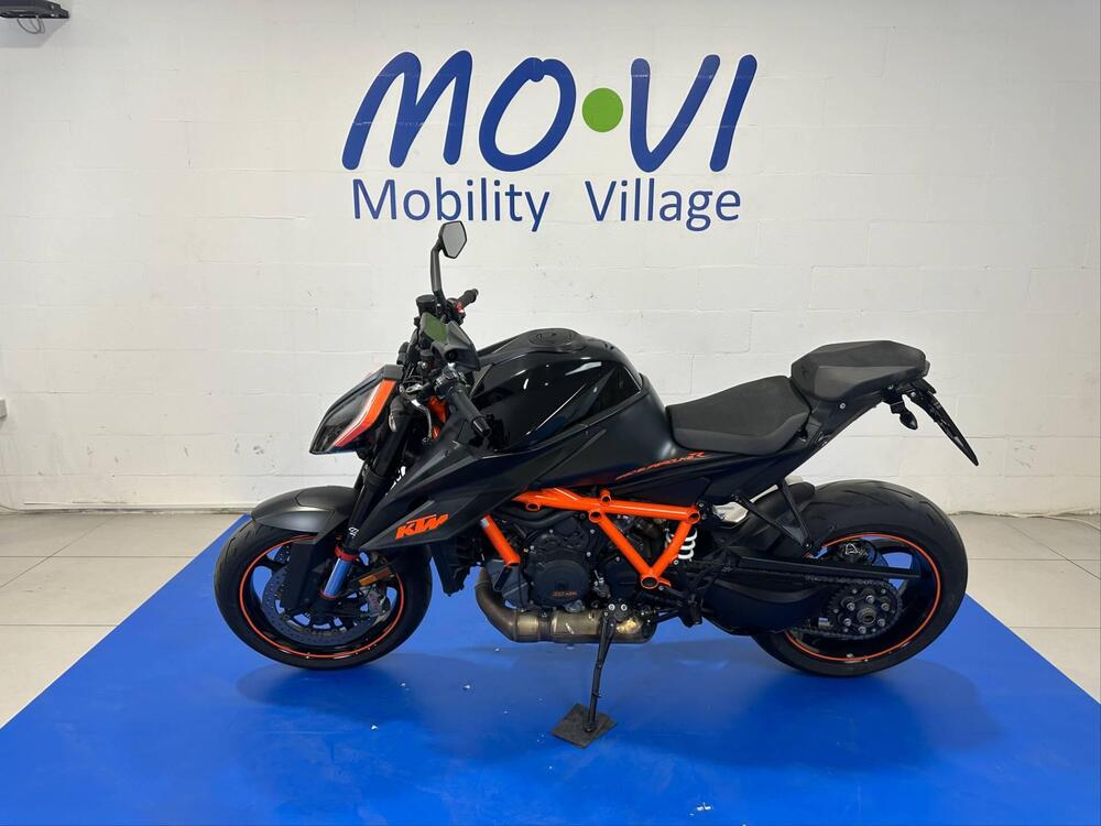 KTM 1290 Super Duke R (2020) (5)