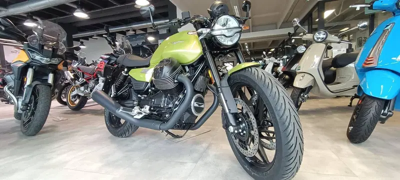 Moto Guzzi V7 Sport (2025 - 26) (3)