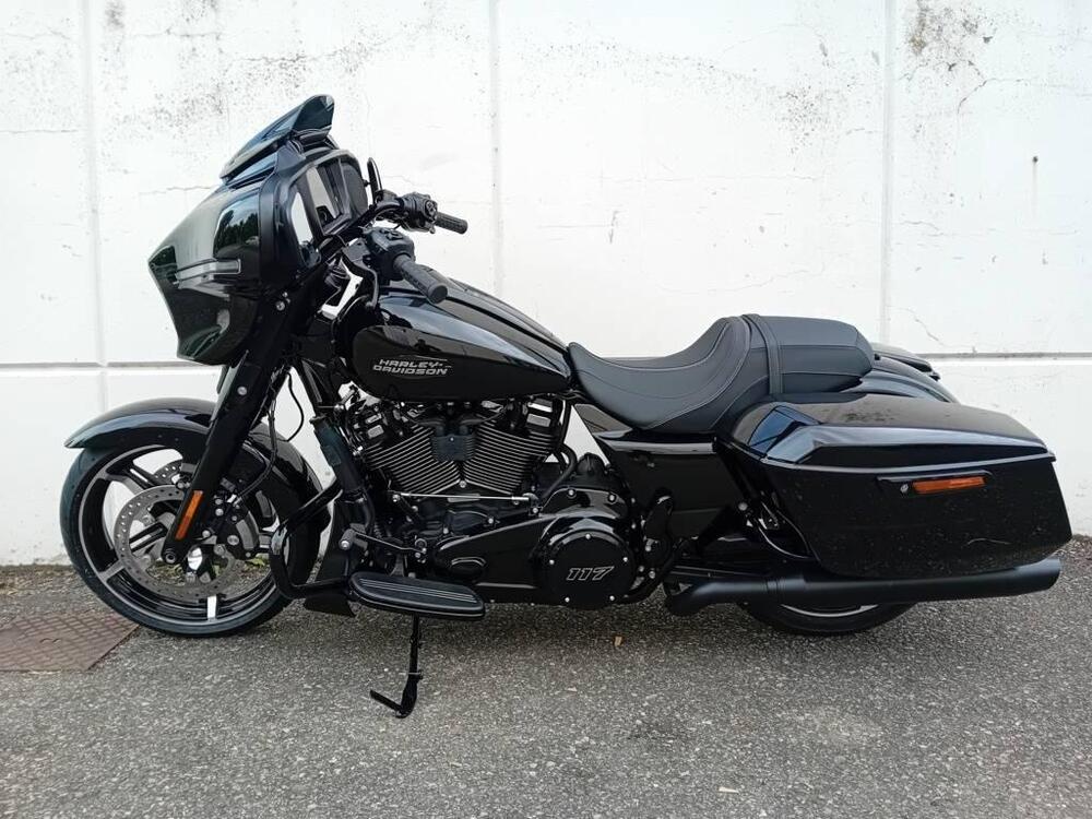 Harley-Davidson Street Glide (2024 - 25) (2)