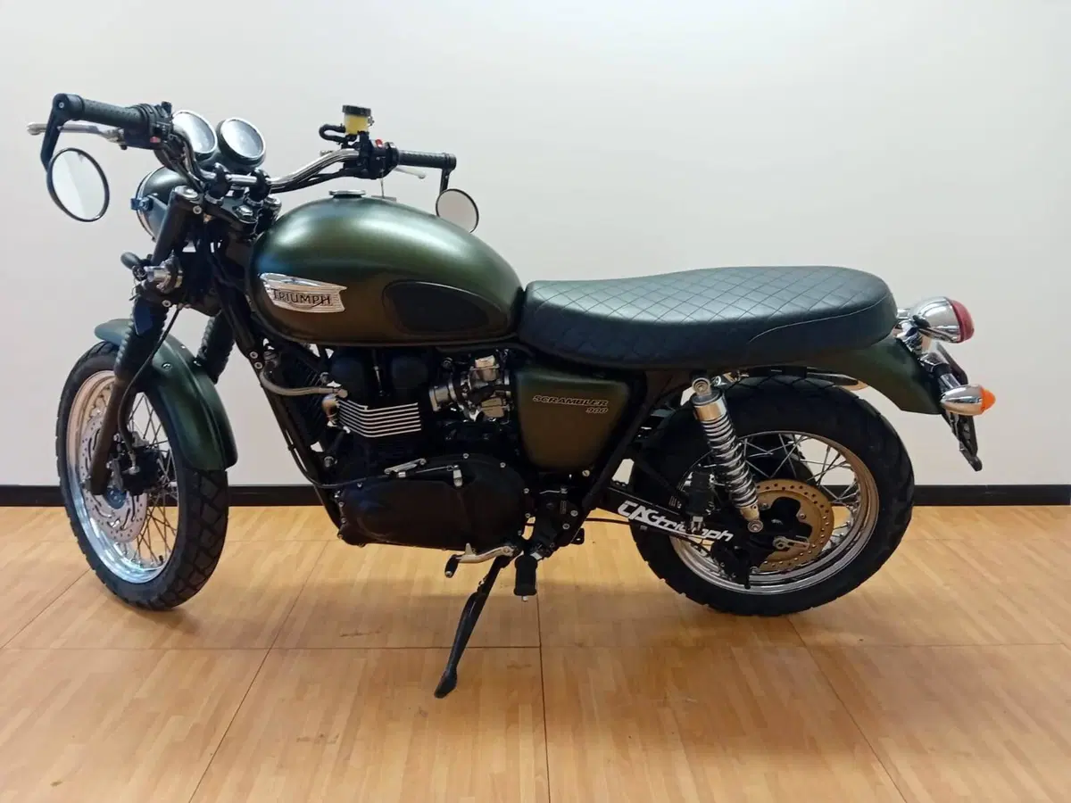 Triumph Scrambler (2006 - 17) (2)