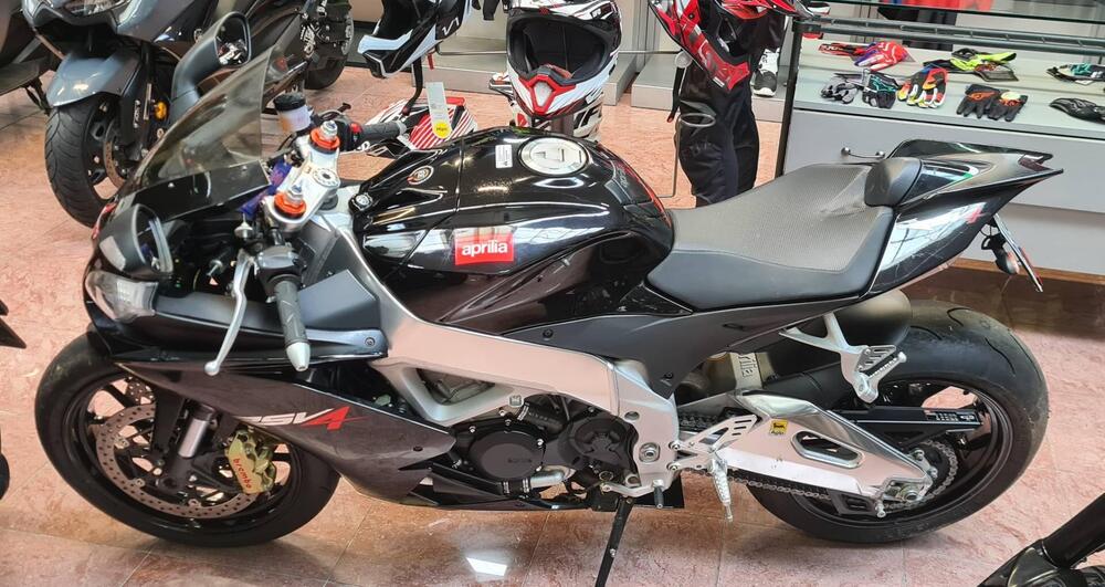 Aprilia RSV4 Factory (2009 - 12)