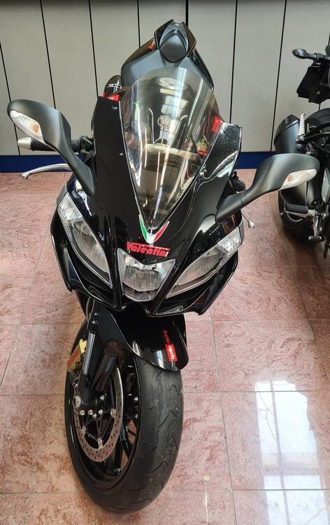 Aprilia RSV4 Factory (2009 - 12) (4)