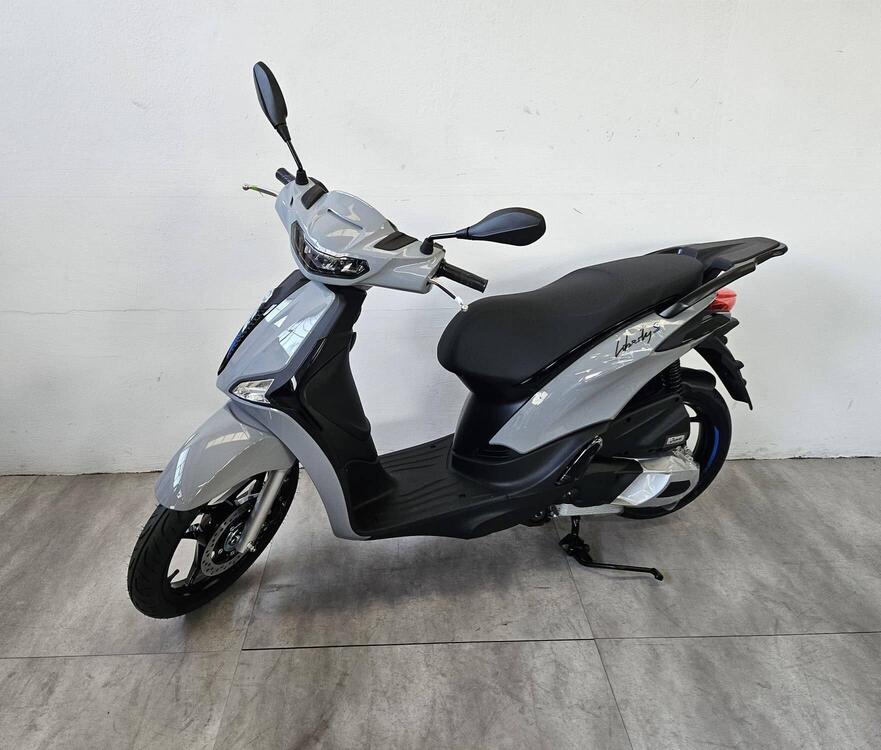Piaggio Liberty 50 S RST (2025) (2)