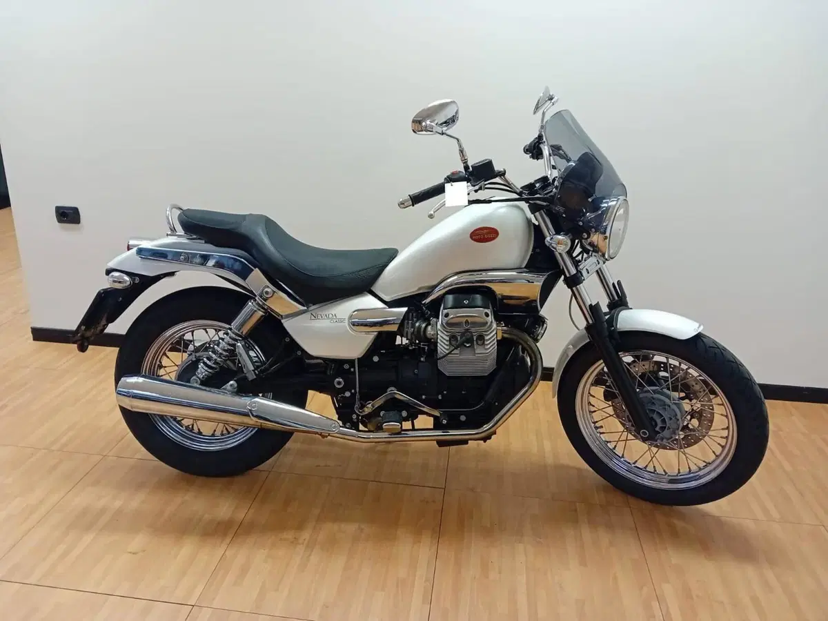 Moto Guzzi Nevada 750 Classic (2008 - 15) (2)