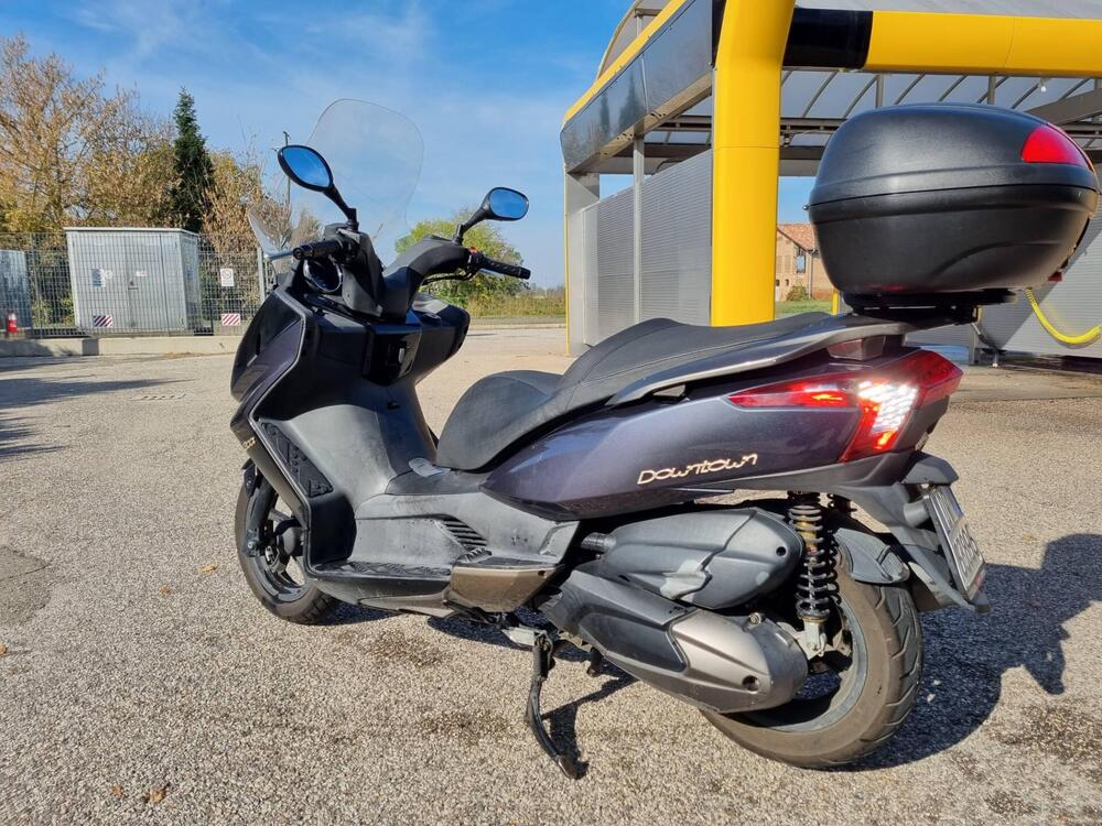 Kymco Downtown 300i (2009 - 17) (3)