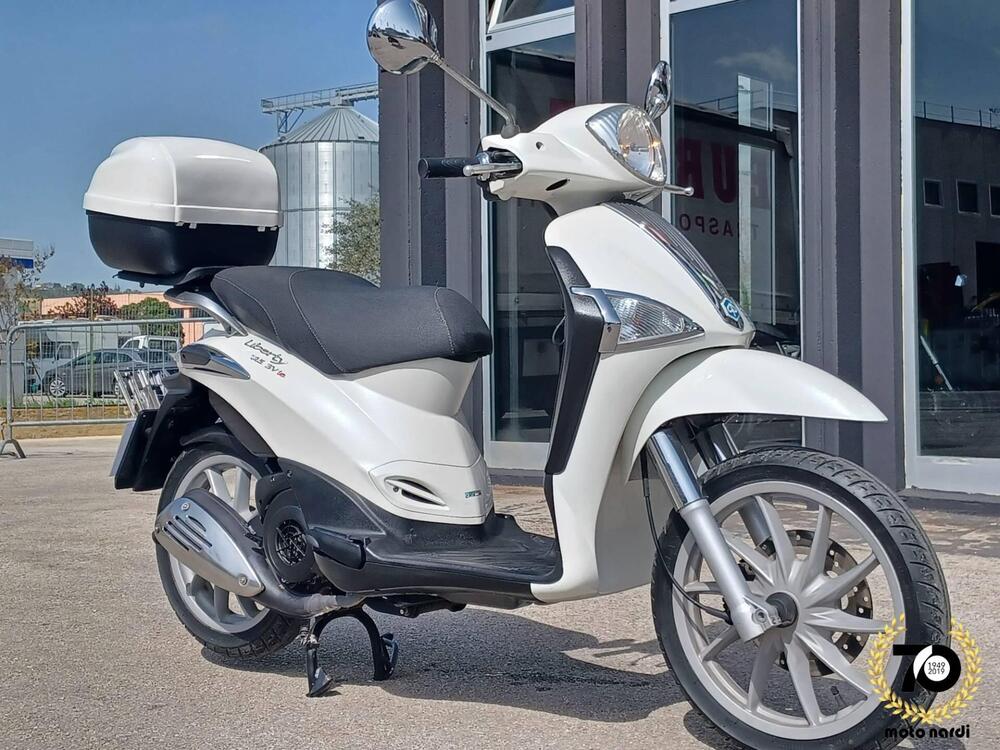 Piaggio Liberty 125 i-get ABS (2016) (3)
