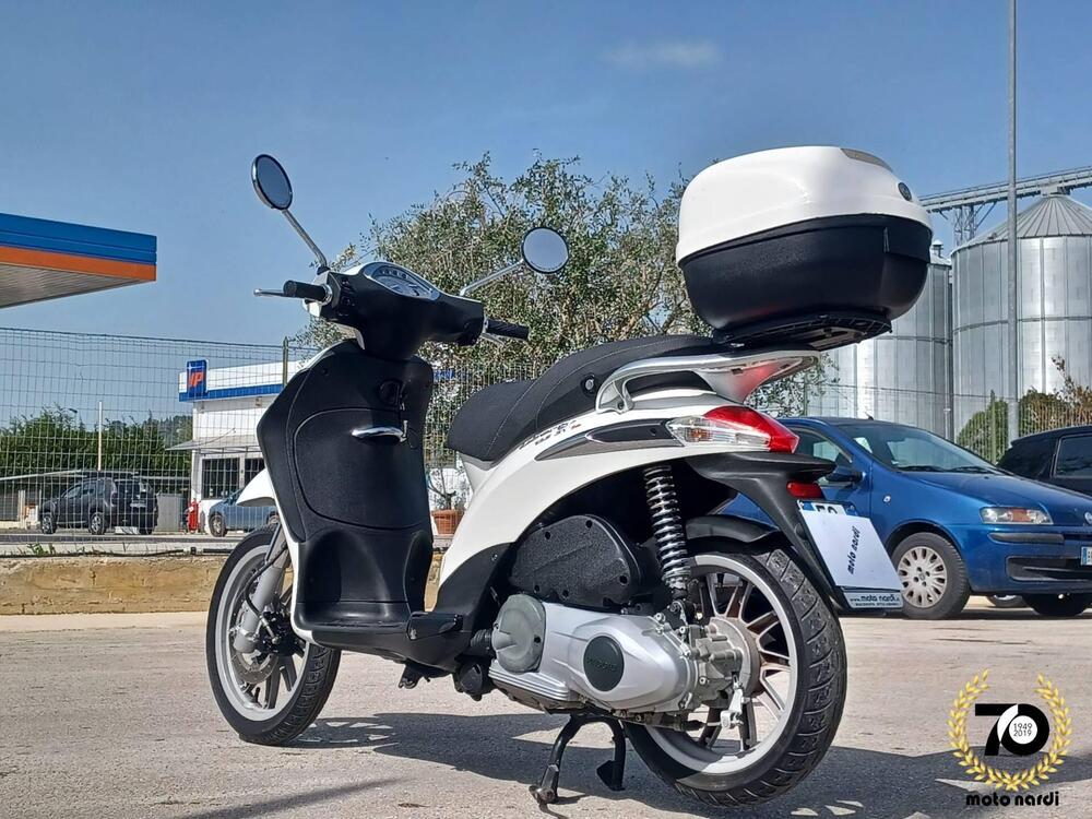 Piaggio Liberty 125 i-get ABS (2016) (4)