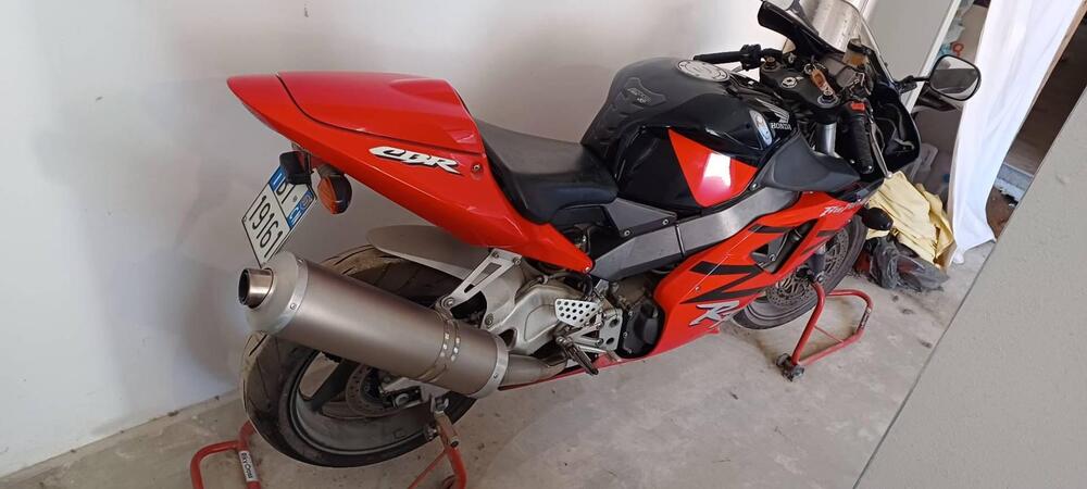 Honda CBR 900 RR Fireblade (2002 - 04) (5)