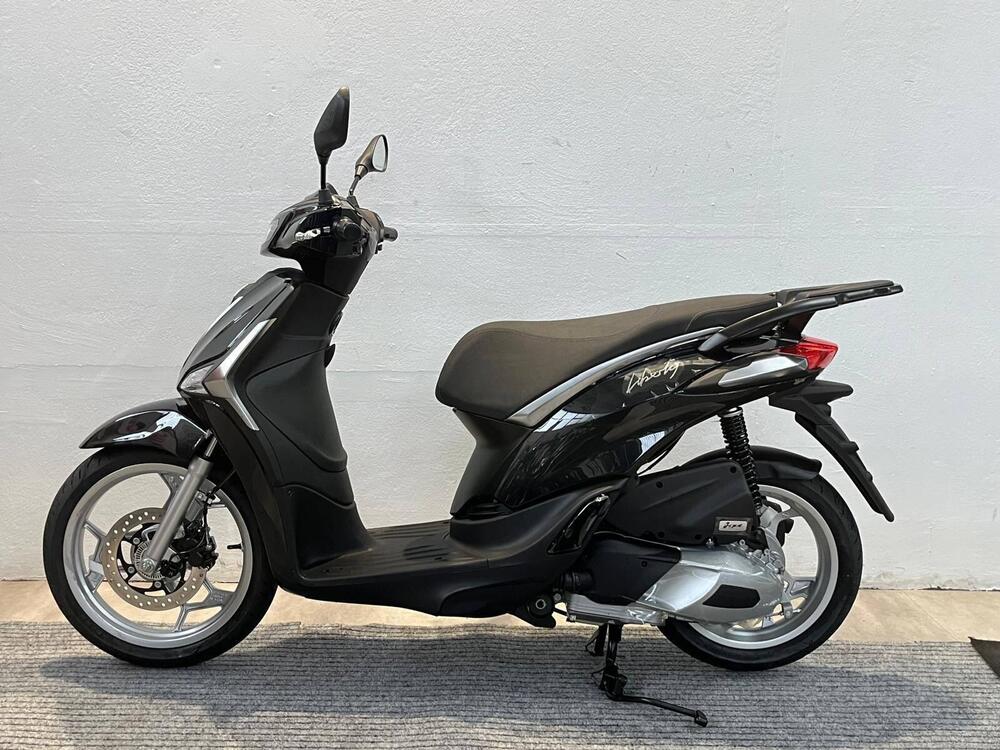 Piaggio Liberty 150 (2025) (2)