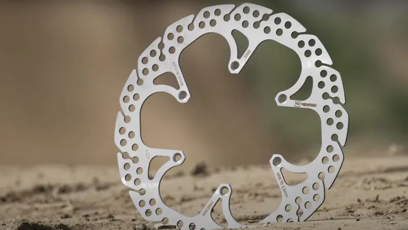 TEST Dischi Freno Newfren Pro Race: una modulabilit&agrave; senza precedenti [VIDEO]