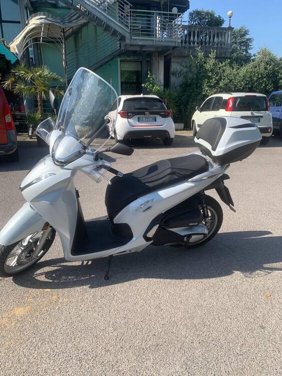 Honda SH 350 (2021 - 24) (3)