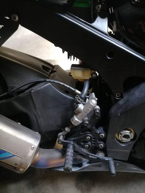 Suzuki GSX R 1000 (2005 - 06) (2)