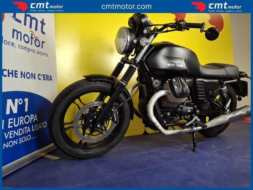 Moto Guzzi V7 II Stone (2015 - 17) (4)