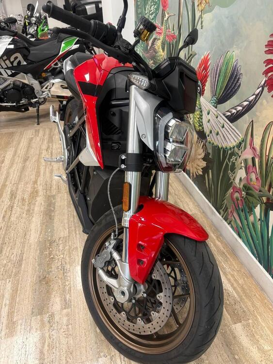 Zero SR-F (2019 - 25) (4)