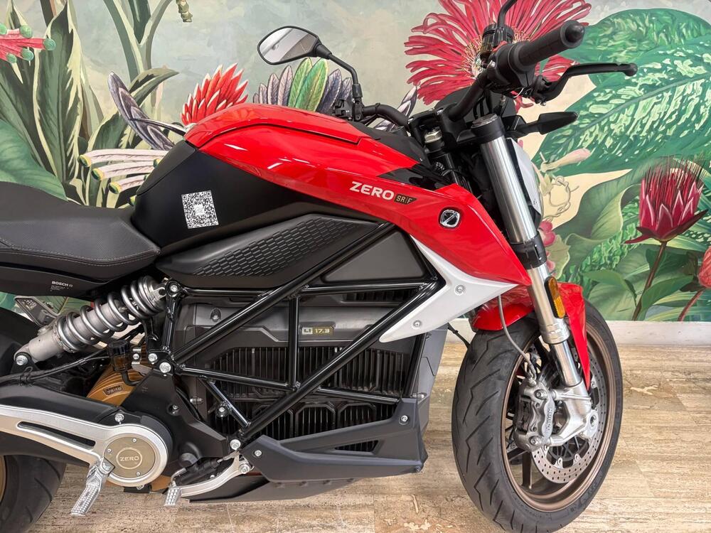 Zero SR-F (2019 - 25) (3)