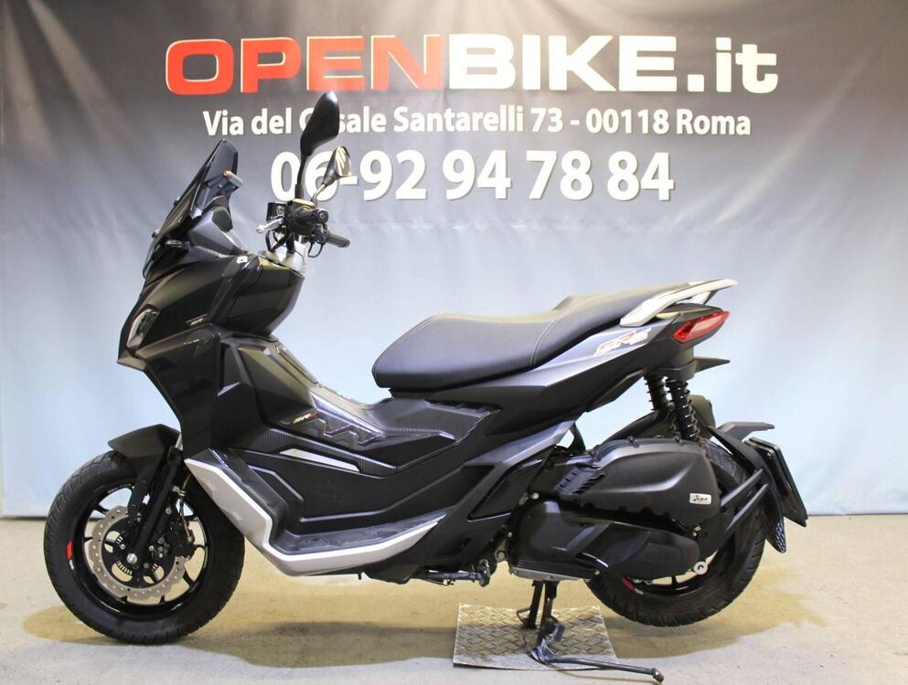 Aprilia SR GT 200 (2022 - 24) (2)