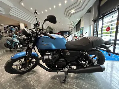 Moto Guzzi V7 Stone (2025 - 26) nuova