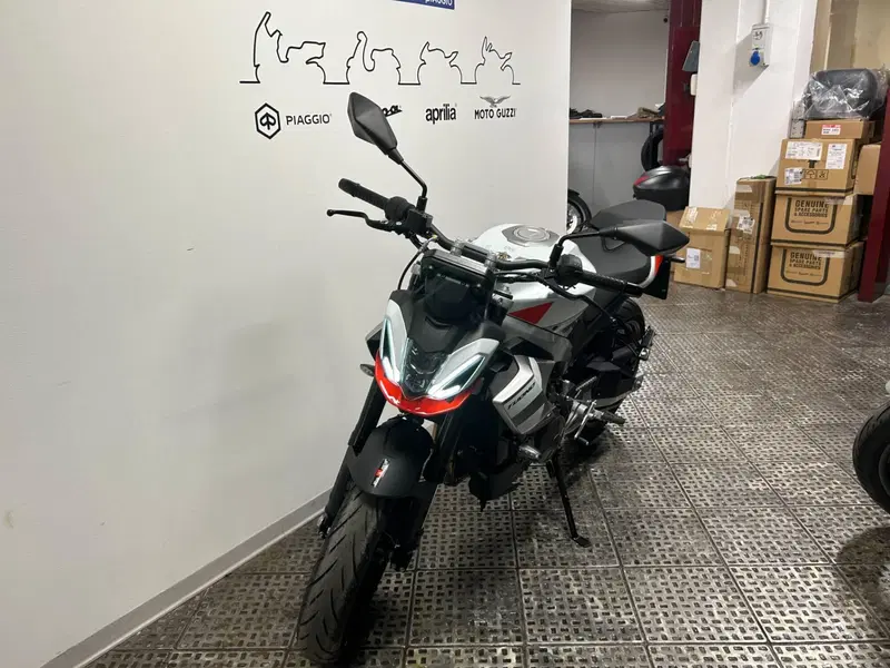 Aprilia Tuono 457 (2025 - 26) (2)
