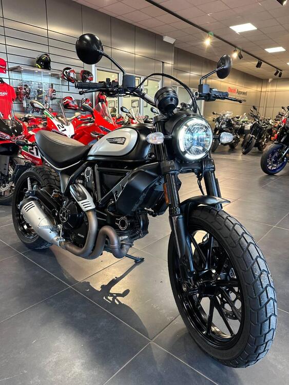 Ducati Scrambler 800 Icon Dark (2021 - 22) (3)