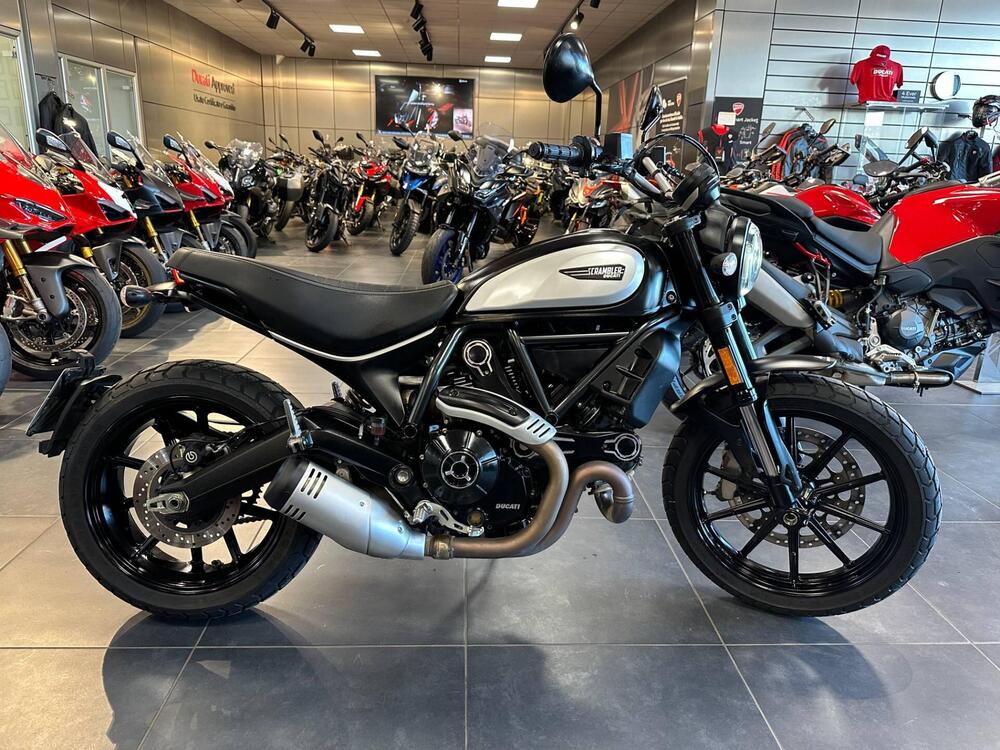 Ducati Scrambler 800 Icon Dark (2021 - 22)