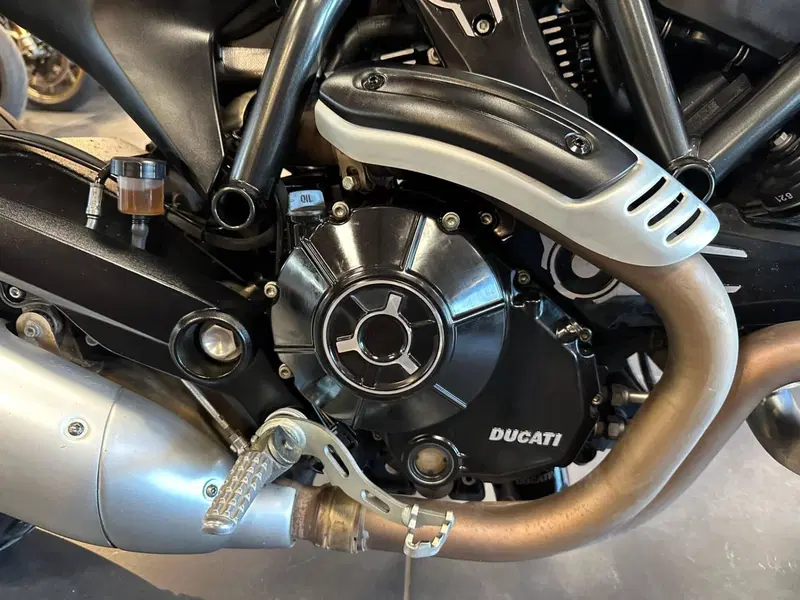 Ducati Scrambler 800 Icon Dark (2021 - 22) (10)