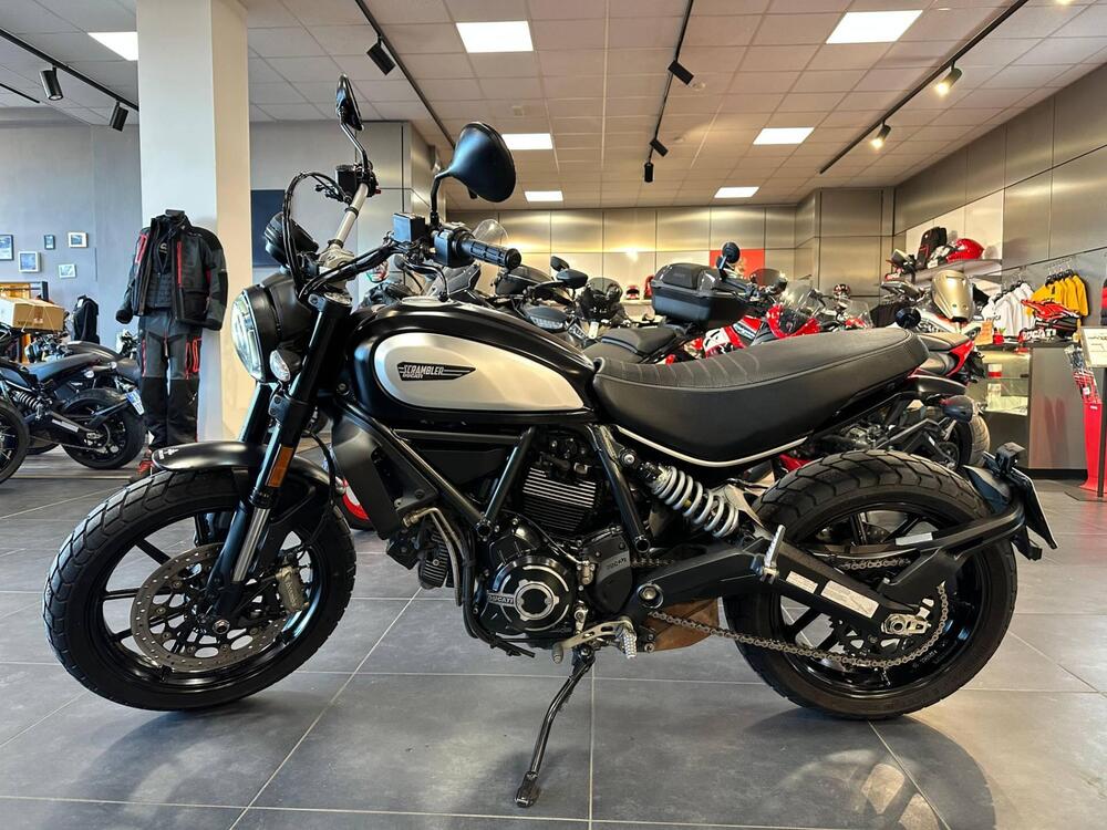 Ducati Scrambler 800 Icon Dark (2021 - 22) (2)