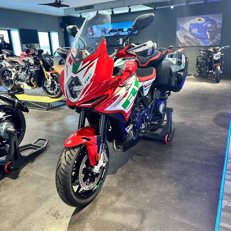 MV Agusta Turismo Veloce 800 RC SCS (2022 - 25)