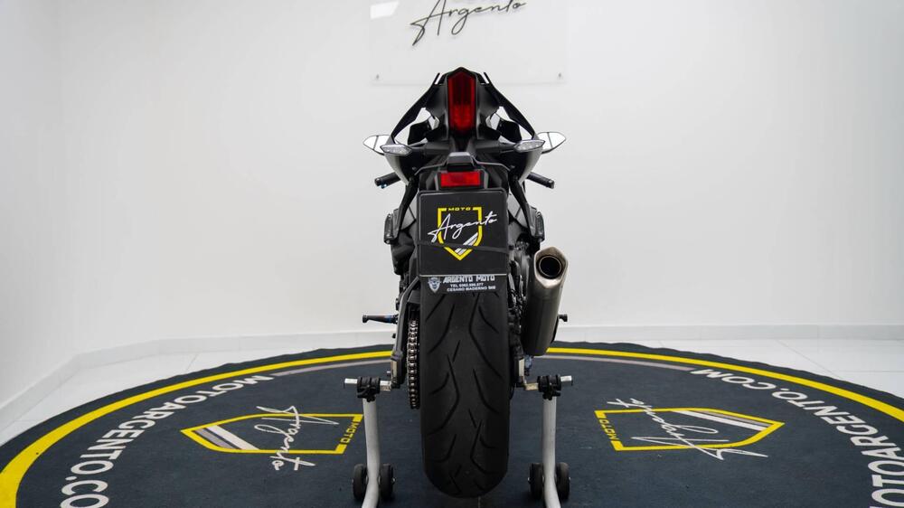 Yamaha YZF R1 (2020 - 25) (5)