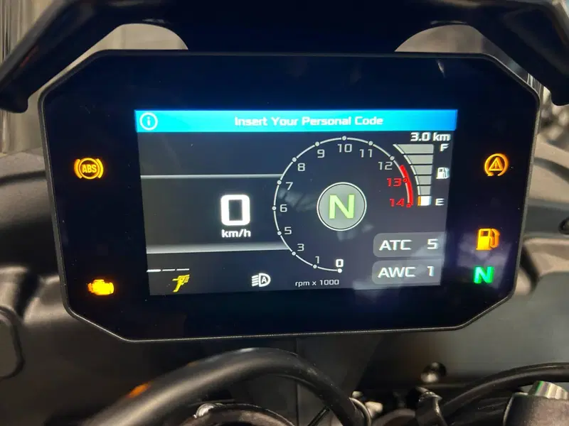 Aprilia Tuono V4 (2025 - 26) (2)