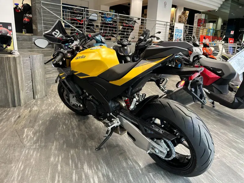 Aprilia Tuono V4 (2025 - 26) (5)